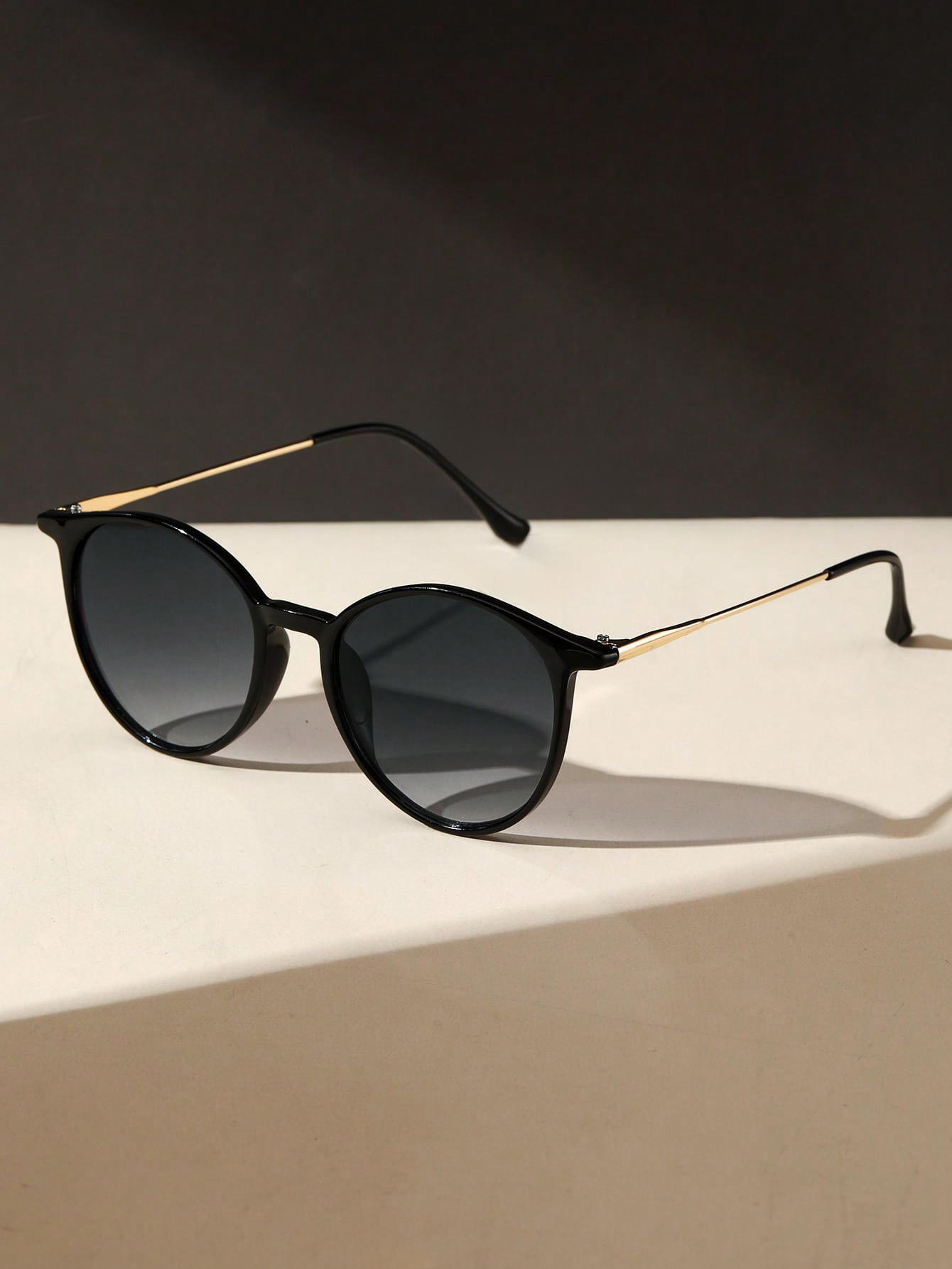 Men'S Fashion Round Glasses - 1 paio di occhiali da sole